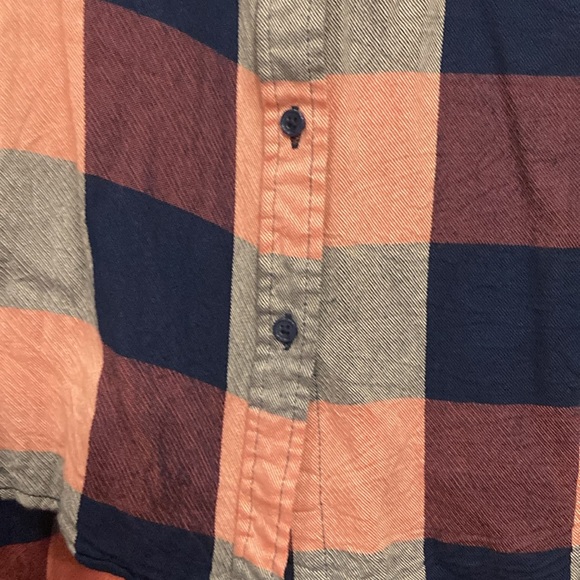 XS Soft Peach, Maroon, Navy Plaid Long Sleeve High Low Shirt - Cato / C Est 1946 - Picture 6 of 12